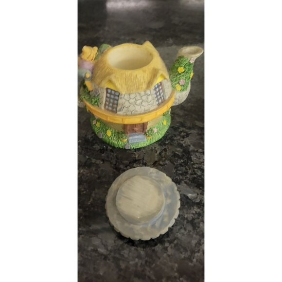 Vintage Miniature Cottage-Shaped Teapot With Lid and Kitties and Flowers - Picture 14 of 14